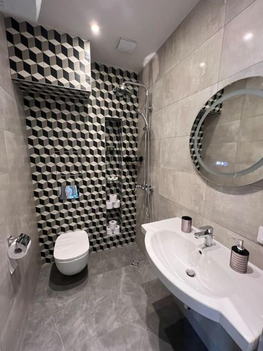 Location ! Location ! Location ! City Garden View Apartment Sofia Zewnętrze zdjęcie